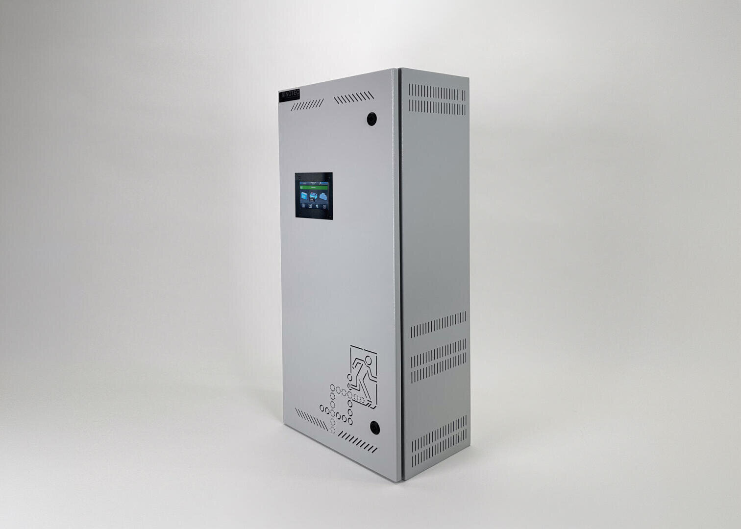 Ein schlankes, rechteckiges weißes Metallgehäuse mit Lüftungsschlitzen und einem kleinen Touchscreen-Display auf der Vorderseite, das aufrecht vor einem schlichten weißen Hintergrund steht.
