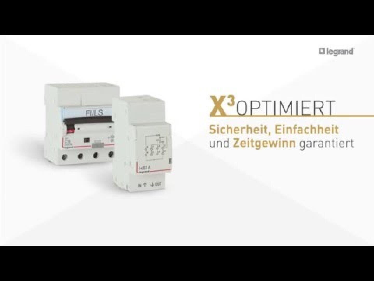 Zwei weiße Elektrogeräte werden auf einem weißen Hintergrund präsentiert. Neben ihnen steht ein Text auf Deutsch mit der Aufschrift "X³ OPTIMIERT Sicherheit, Einfachheit und Zeitgewinn garantiert". In der oberen rechten Ecke ist das Legrand-Logo zu sehen.
